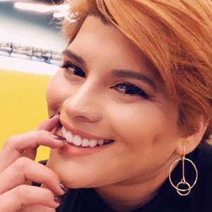 Meet your Posher, Daniela